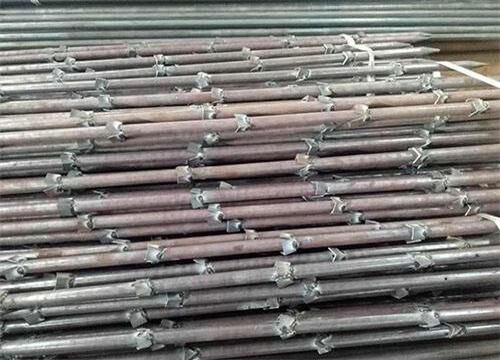 镇宁隧道钢花管